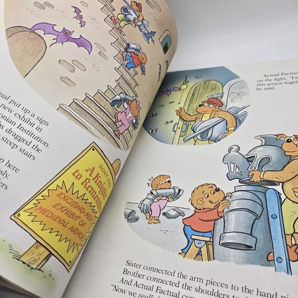 Vintage Berenstain Bears Happy House 1986 Children's Book - Picture 4 of 6